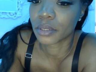tastethepeach webcam