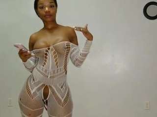 tastethepeach Sex Cam Show