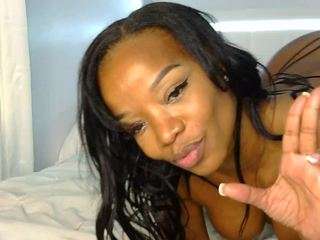 TasteThePeach live cam preview