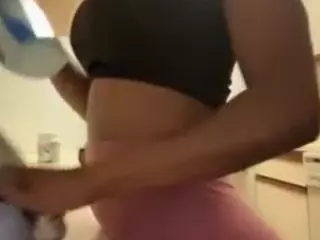 TasteThePeach's Live Sex Cam Show