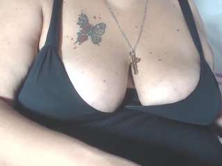 Birdiedavis's live stream