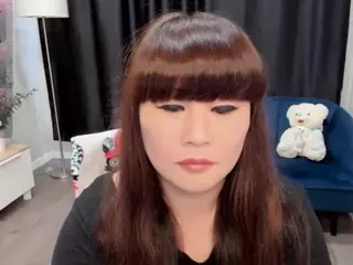 lisameoww's Live Sex Cam Show