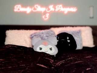 Live webcam model dreamyceline on Soda Cams