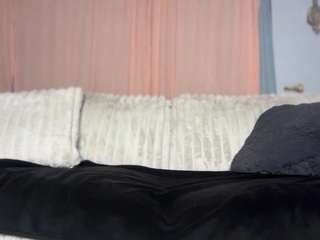 Dreamyceline's cam show statistics and live stream