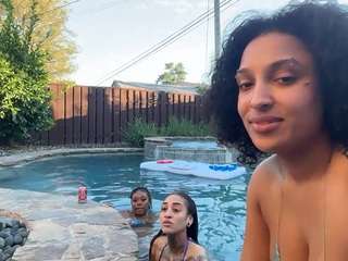 Dreamyceline's cam show statistics and live stream