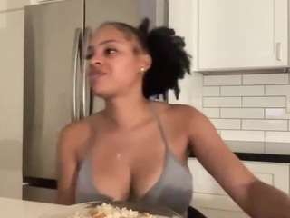 carmensindiego Live Webcam on CamSoda