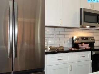 HOME ALONE ? ! take shot ! [422 tokens remaining]