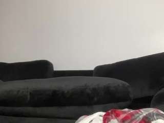 HOME ALONE ? ! take shot ! [417 tokens remaining]