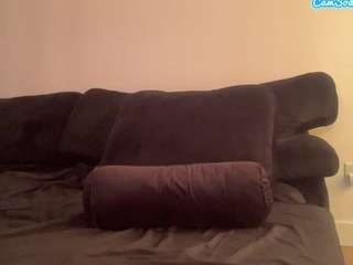 COUCH potatoe , take a shot / roll up ? ! [43 tokens remaining]