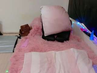 the-girl-next-door webcam