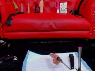 littledollyx's Live Sex Cam Show