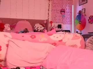 le modèle giselle69capri est en webcam porno dans un show sur le site camsoda, il possède les tags suivants: ahegao,ass,tease,tattoos,swallow,strip,spank,shaved-pussy,pussy,full-nudity,fingers,fetish,feet,doggy-style,dildo,deepthroat,cum,cuckold,brown eyes,blowjob