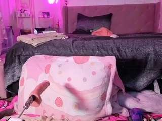 le modèle giselle69capri est en webcam porno dans un show sur le site camsoda, il possède les tags suivants: ahegao,ass,tease,tattoos,swallow,sugarbabby,strip,spank,snap,shaved-pussy,pussy,privateshows,joi,humiliation,full-nudity,fingers,fetish,asshole,average,bedroom