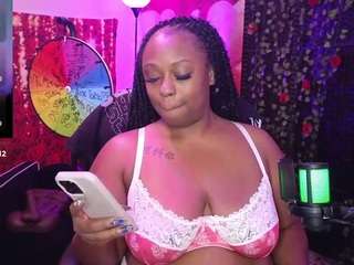 queencroze from CamSoda