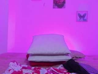 Buunny-Bella live webcam show