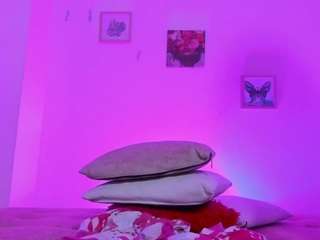 Buunny-Bella live webcam show