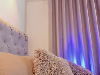 Bubb-less's Live Sex Cam Show