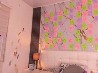 emilyleah Sex Cam Show