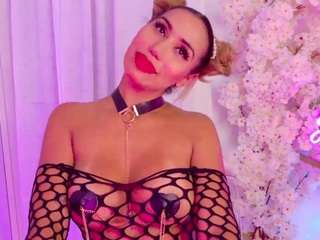 Emily Leah live webcam show