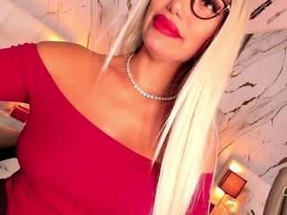 Emily Leah live webcam show