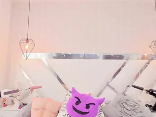 Emily Leah's Live Sex Cam Show