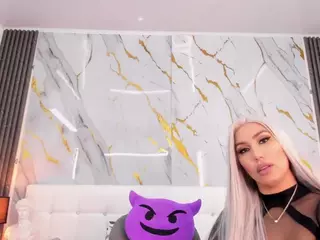Emily Leah's Live Sex Cam Show