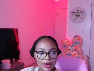bianca171's CamSoda show and profile