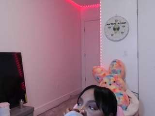 bianca171 Live Webcam on CamSoda