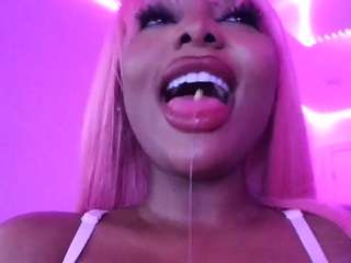 Live webcam model bianca171 on Soda Cams