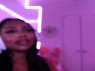 Live webcam model bianca171 on Soda Cams