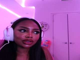 Live webcam model bianca171 on Soda Cams