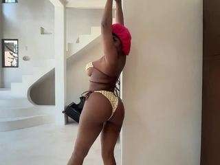 Live webcam model bianca171 on Soda Cams