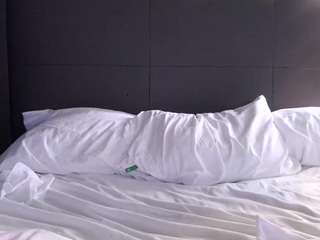 This model is live right now. bianca171