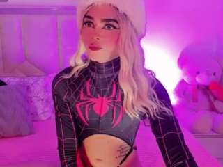doll-sophiax live webcam show