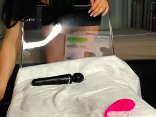 WoWCreamy's Live Sex Cam Show