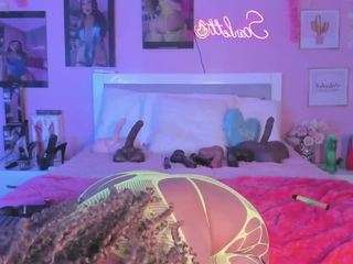  scarlett-harper chat room