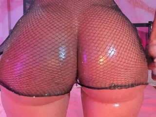 scarlett-harper Live Webcam on {site_name}