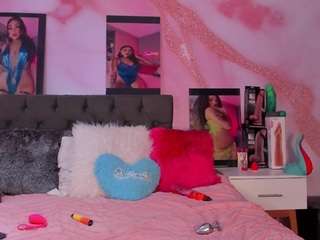 Live webcam model scarlett-harper on Soda Cams