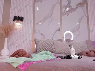 scarlett-harper Live Webcam on CamSoda