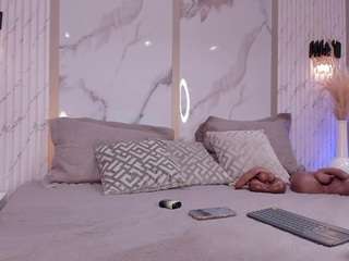 Scarlett Horny live cam