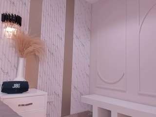 Live webcam model scarlett-harper on Soda Cams