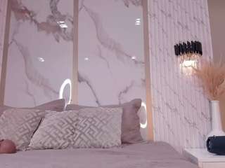 Live webcam model scarlett-harper on Soda Cams