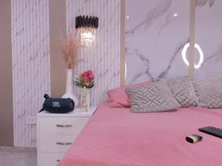 scarlett-harper Live Webcam on CamSoda