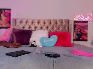 Scarlett-harper's cam show statistics and live stream