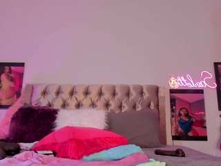 Scarlett Horny live cam