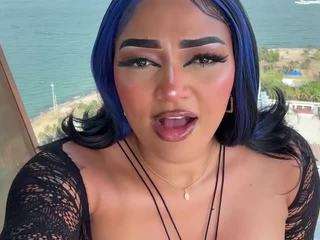 Scarlett Horny