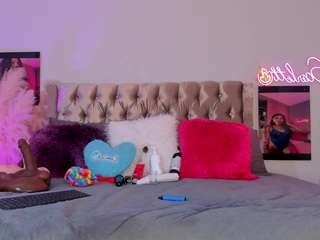Scarlett Horny live cam