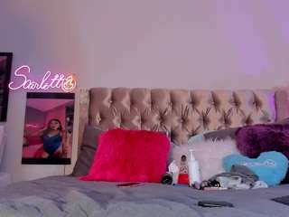 Scarlett Horny