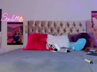 Scarlett Horny live cam