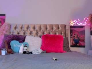 Scarlett Horny